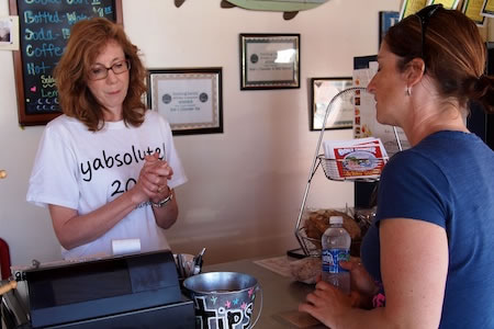 Cash Mob hits Bob's Chowder Bar