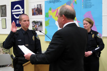 2010-0406_new_cop.jpg 2010-0406_new_cop.jpg
