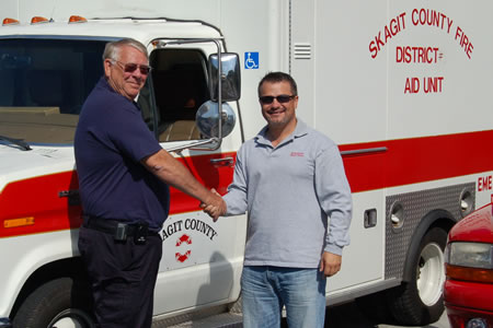 2010-0904_red_cross_truck.jpg 2010-0904_red_cross_truck.jpg