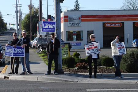2010-1102_voting2.jpg 2010-1102_voting2.jpg