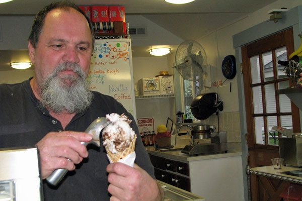 2014-0505-hatton-madhatter2