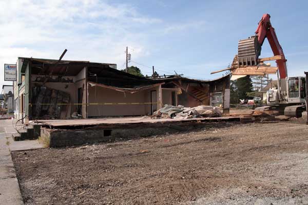 2014-0521-demolition-historic