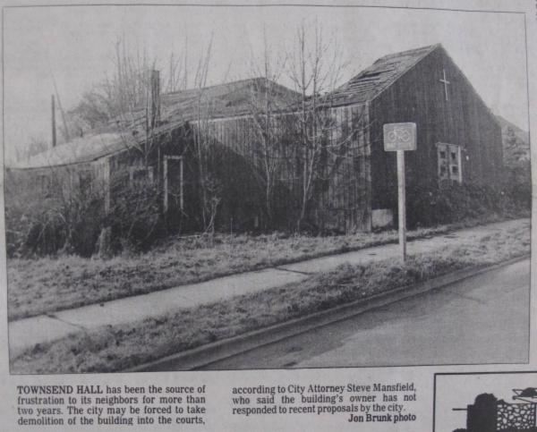 2014-1029-3Townsend Hall near demolition
