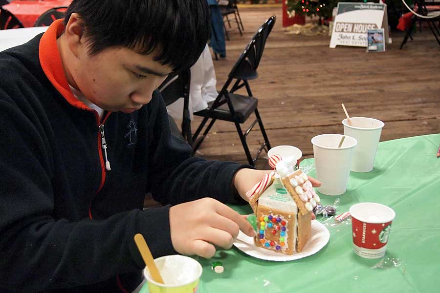 2014-1214-gingerbread4