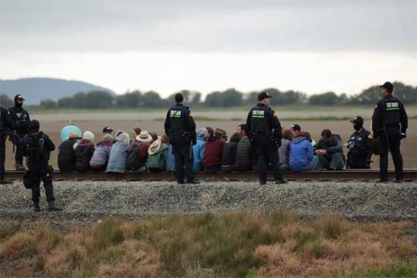 2016 0515 arrests2 600