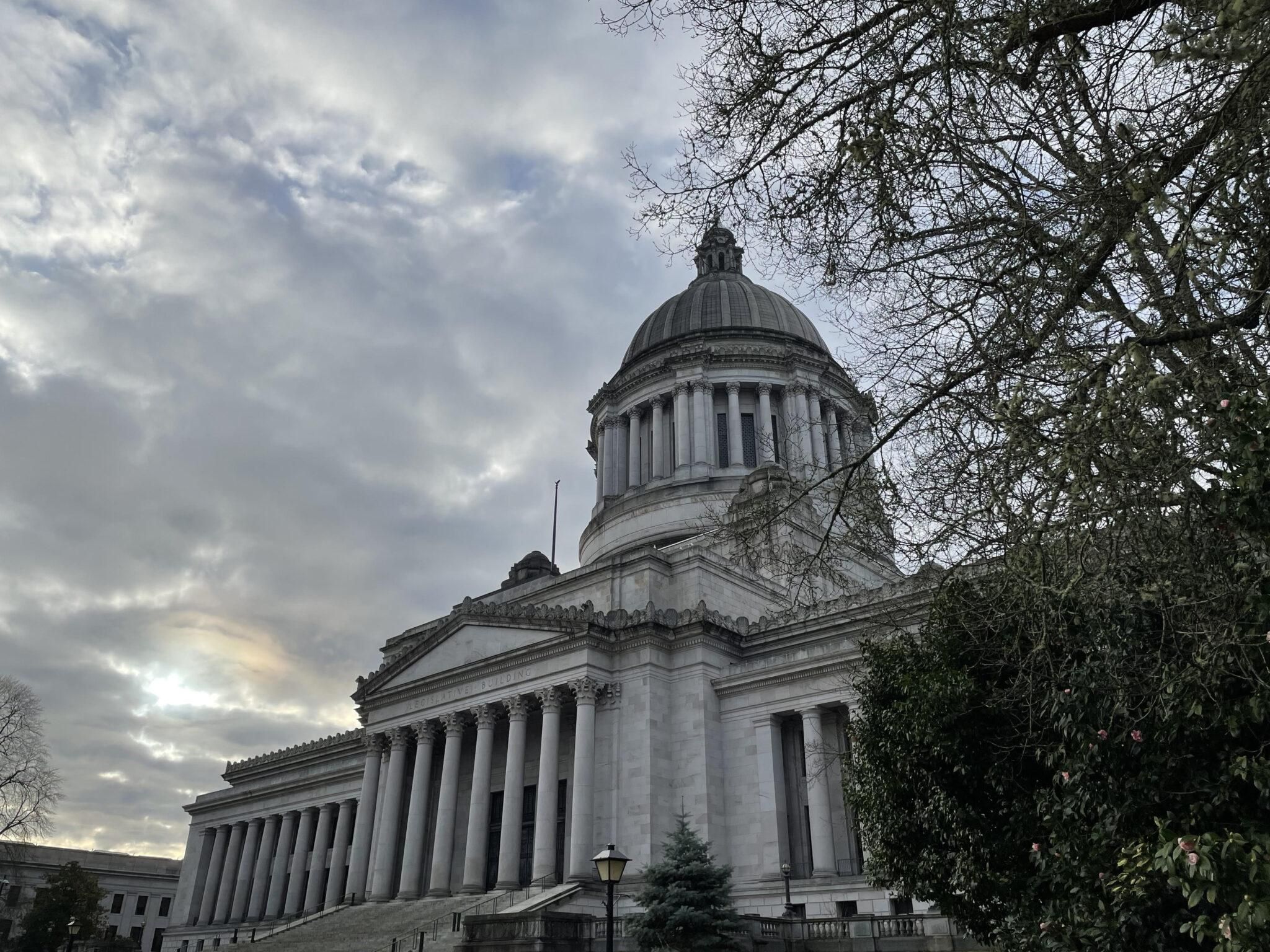State revenues tumble nearly $500 million but WA lawmakers aren’t fretting