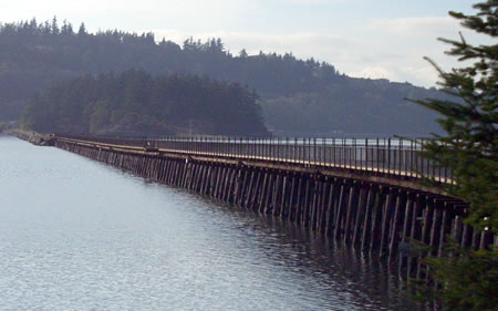 trestle.jpg trestle.jpg